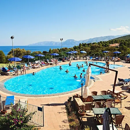Ξενοδοχείο Parco Blu 4*