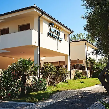 מלון Parco Blu 4*